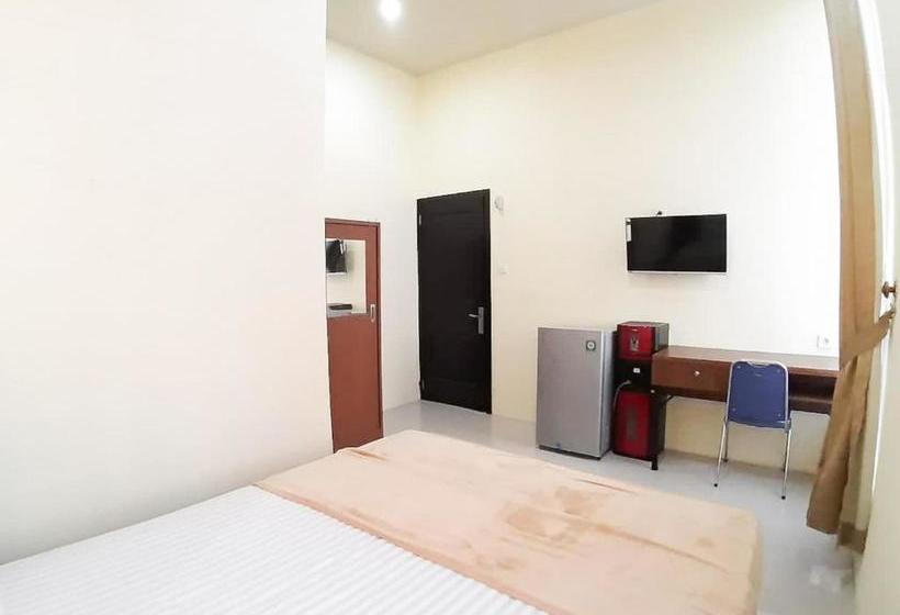 Hotel Reddoorz Syariah Near Transmart Jambi 2