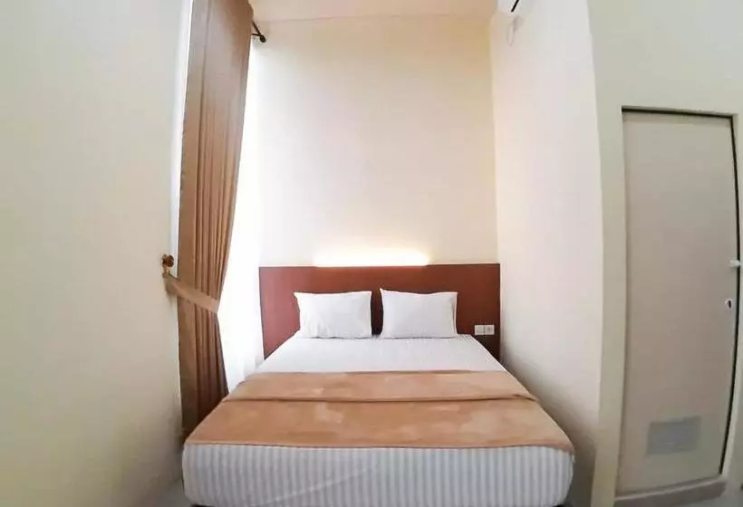 Hotelli Reddoorz Syariah Near Transmart Jambi 2