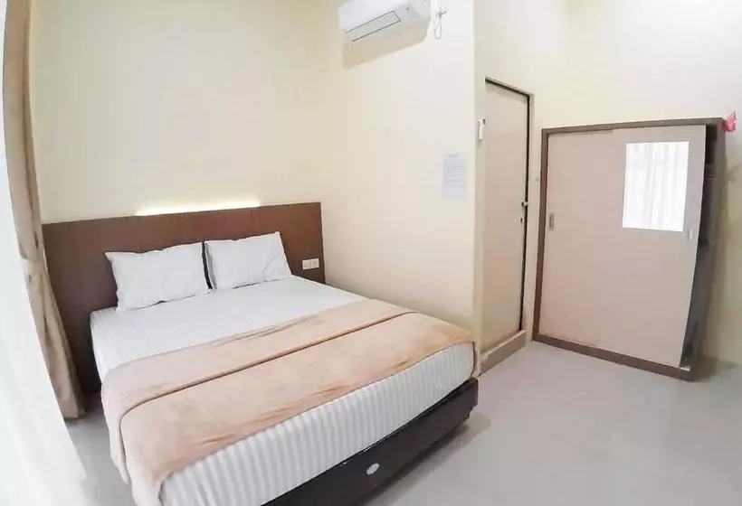 Hotelli Reddoorz Syariah Near Transmart Jambi 2