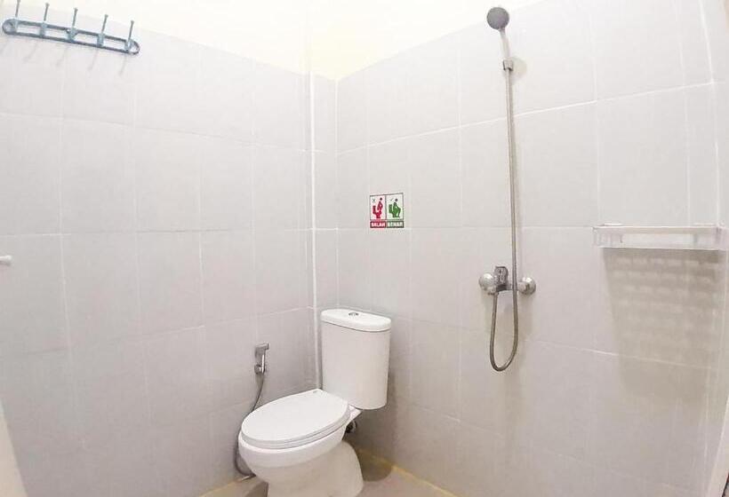 Hotel Reddoorz Syariah Near Transmart Jambi 2