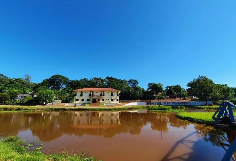 Hotelli Sao Francisco Tres Barras Do Parana Pr