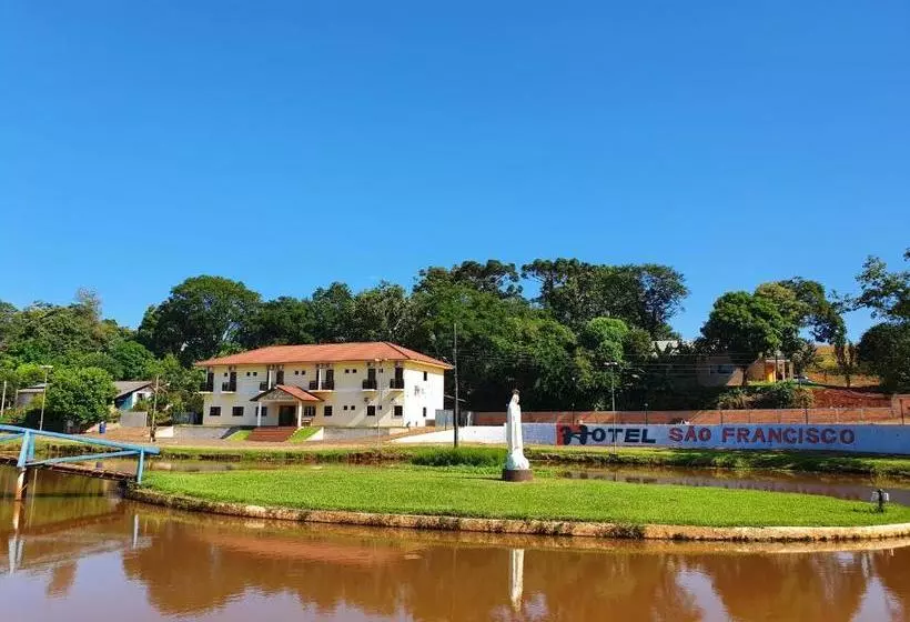 Hotelli Sao Francisco Tres Barras Do Parana Pr