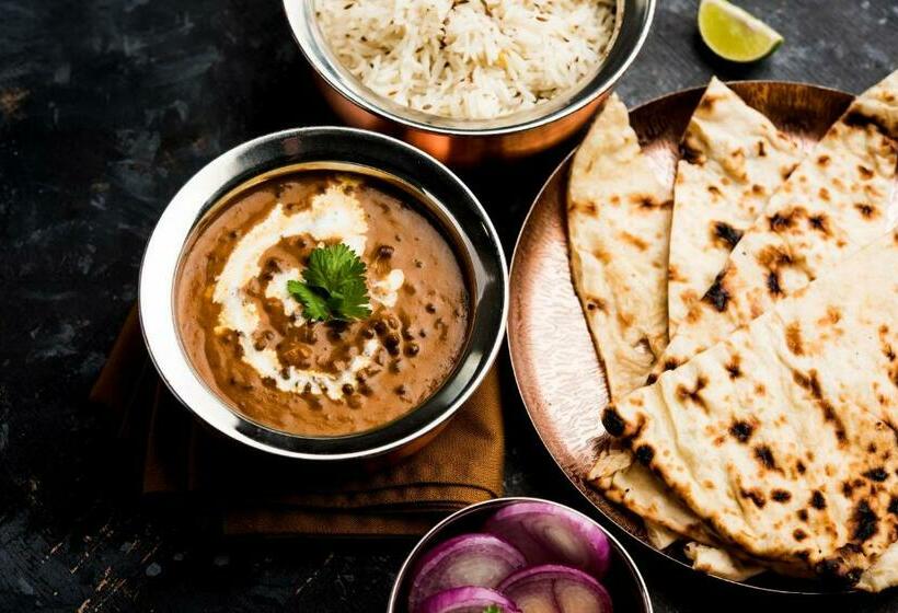 בית מלון כפרי Spot On 78074 Jungle Safari