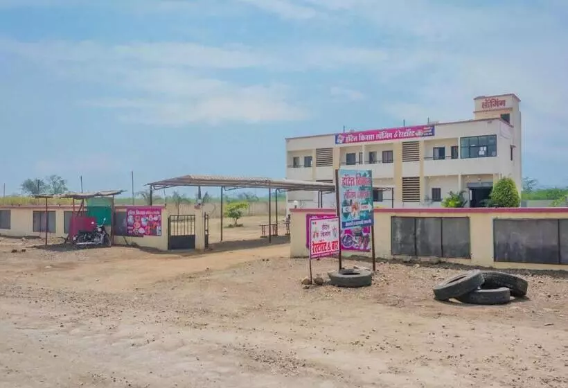 ホテル Spot On 79676 Hote Kinara Lodging And Restaurant
