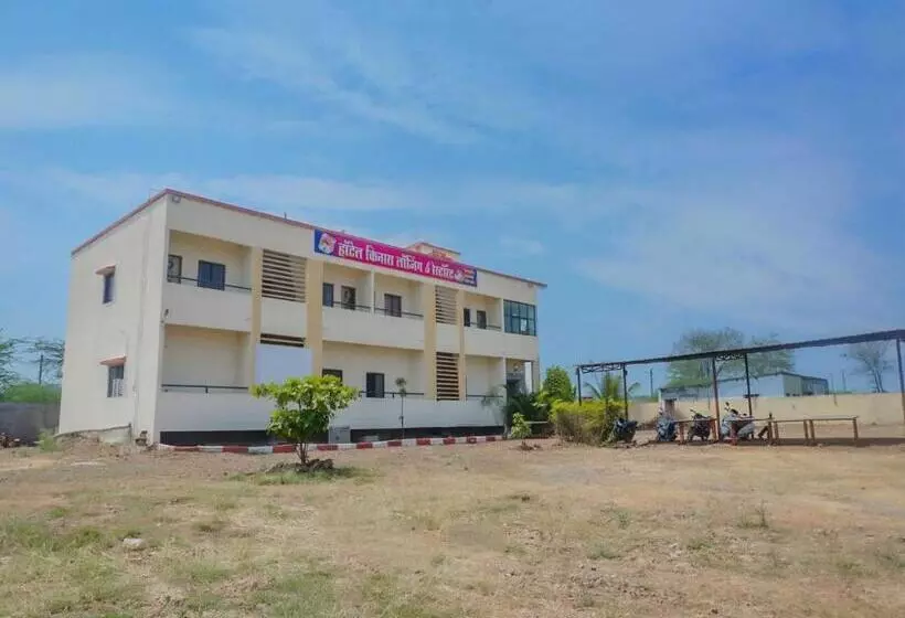 ホテル Spot On 79676 Hote Kinara Lodging And Restaurant