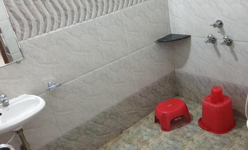 ホテル Vishwa Geeta Palace