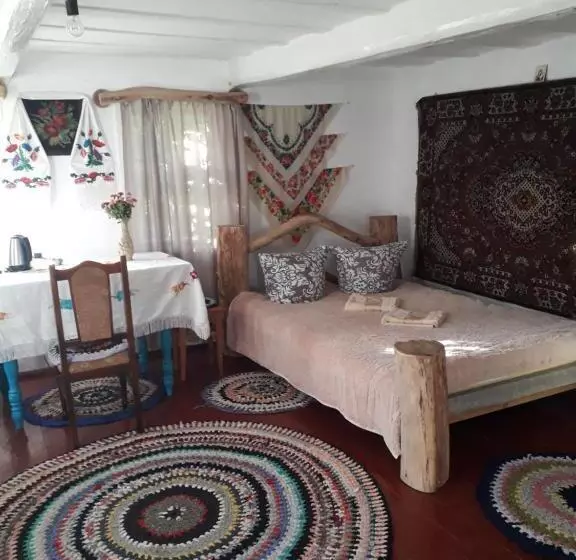 Majatalo медова садиба