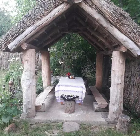 Majatalo медова садиба