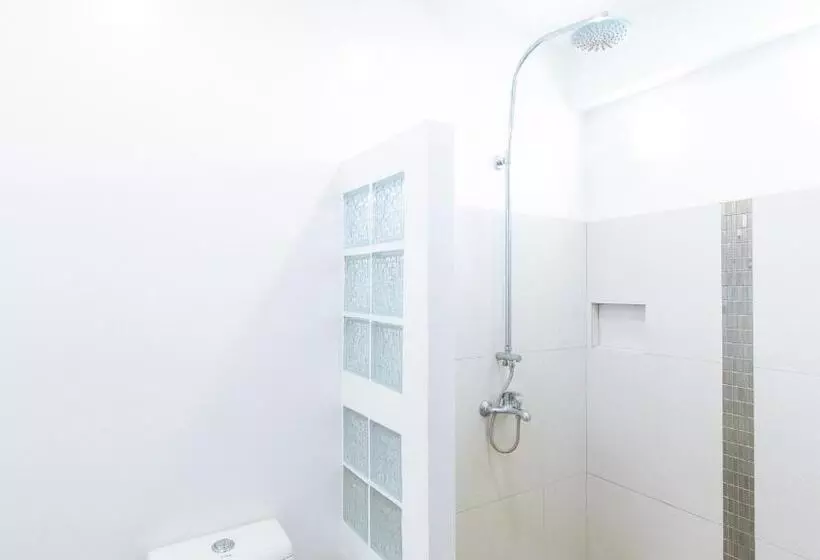 Reddoorz @ El Runway Hotel Bulacan