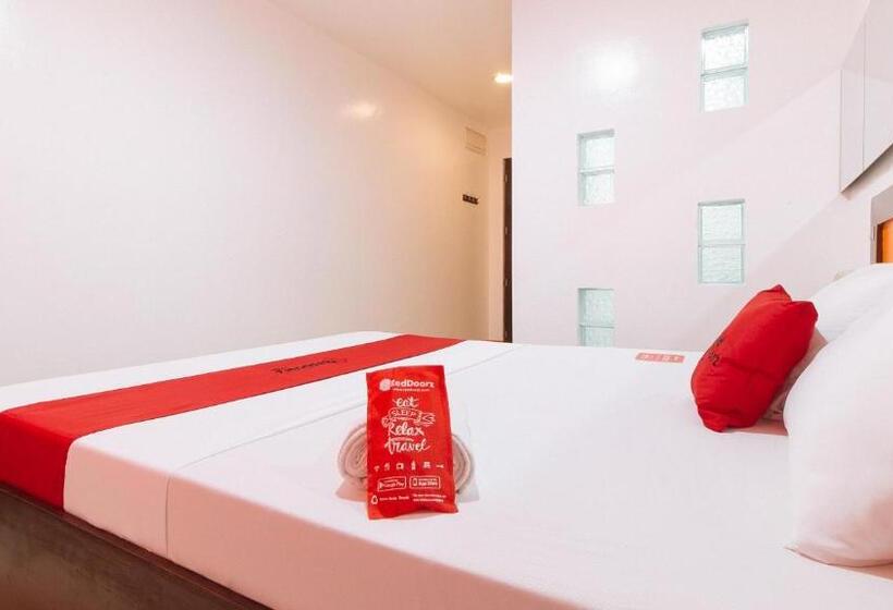 Reddoorz @ El Runway Hotel Bulacan