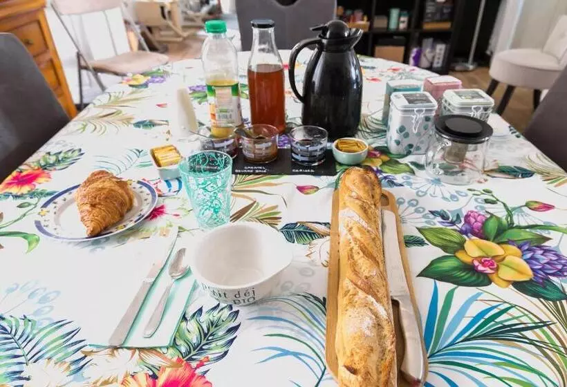 Aamiaismajoitus (B&B) Les Rayonnantes