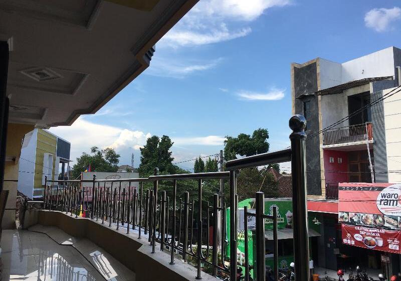 Szálloda Alami Near Alun Alun Klaten