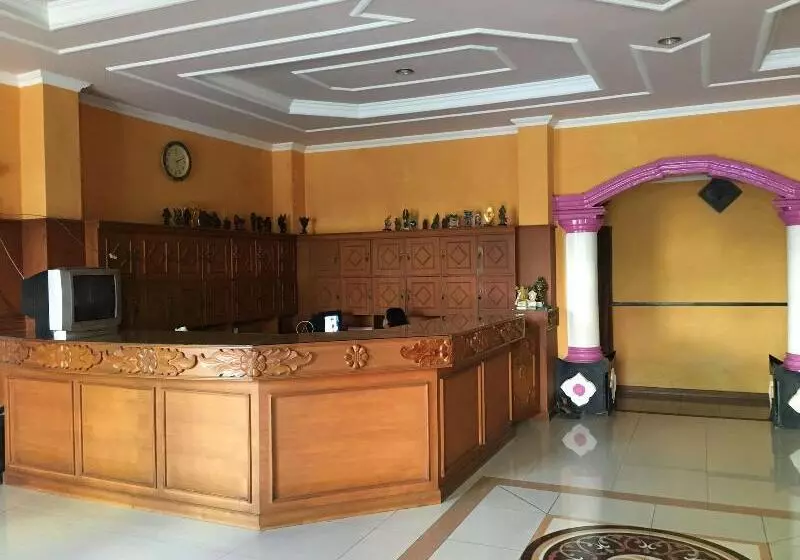 Hotelli Alami Near Alun Alun Klaten