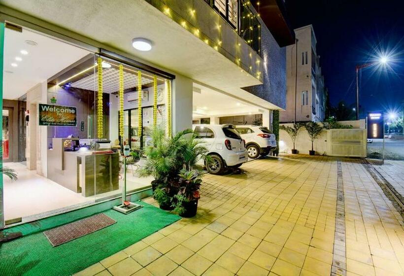 Отель Elite Homes