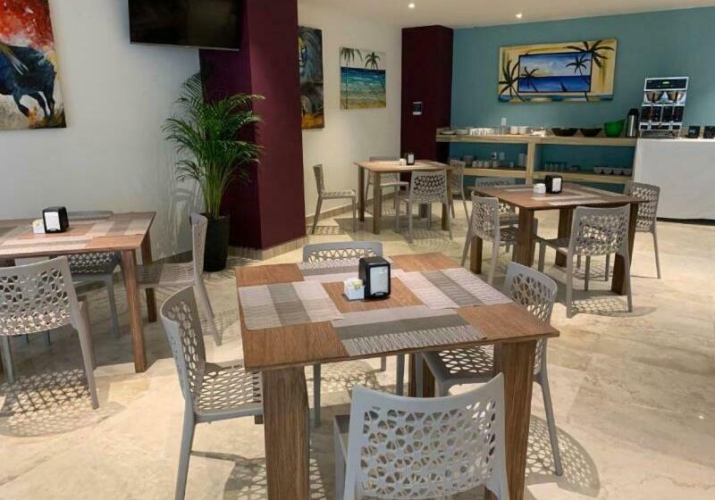 ホテル Luma By Kavia Cancun