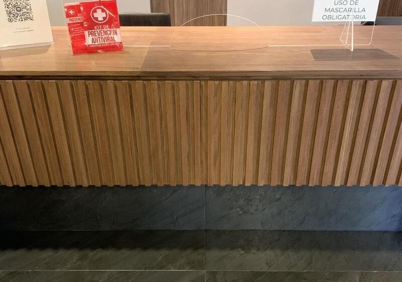 ホテル Luma By Kavia Cancun