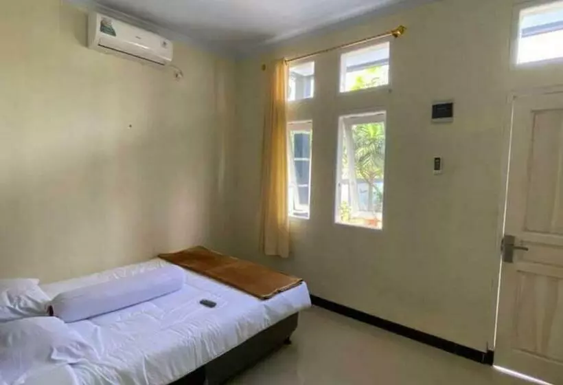 ホテル Mitra Grand House Syariah Redpartner