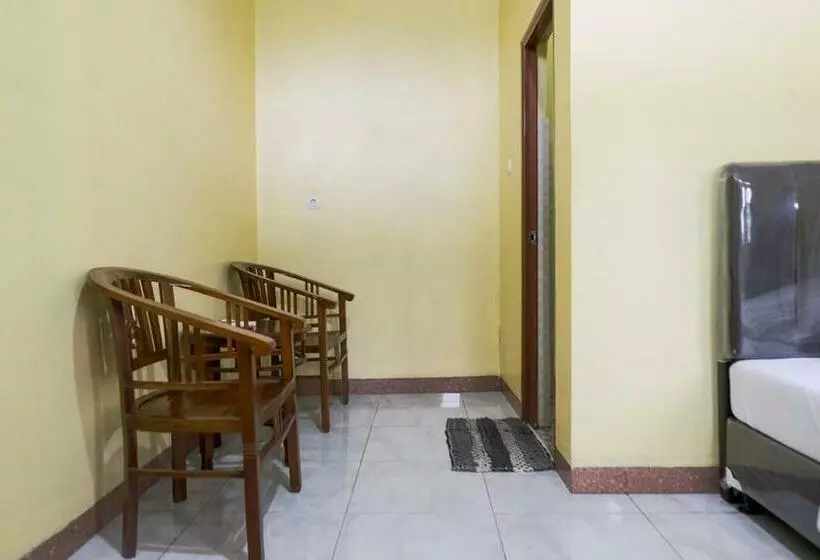 ホテル Mitra Grand House Syariah Redpartner