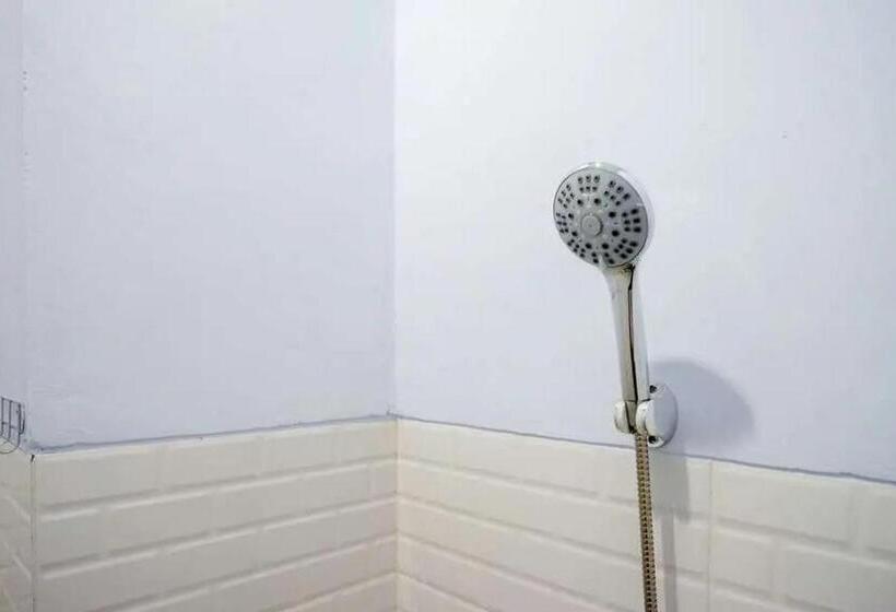 فندق Reddoorz Near Universitas Muhammadiyah Purwokerto 2