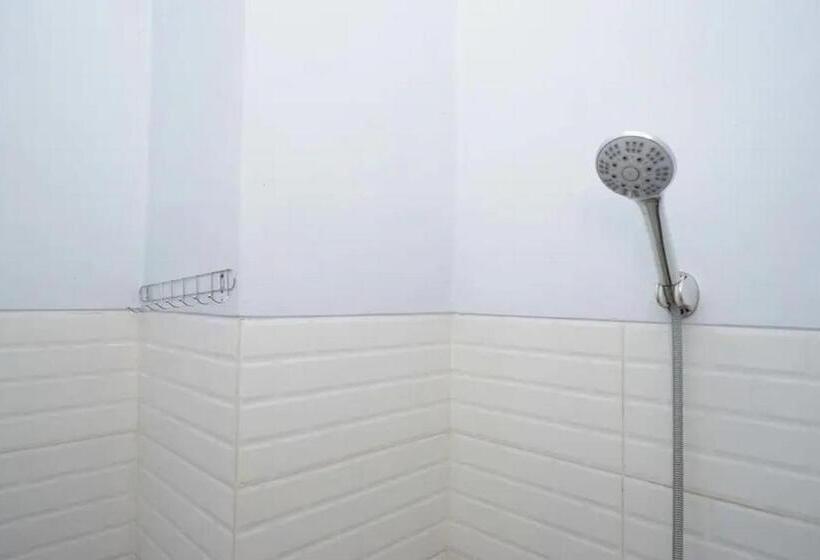 فندق Reddoorz Near Universitas Muhammadiyah Purwokerto 2