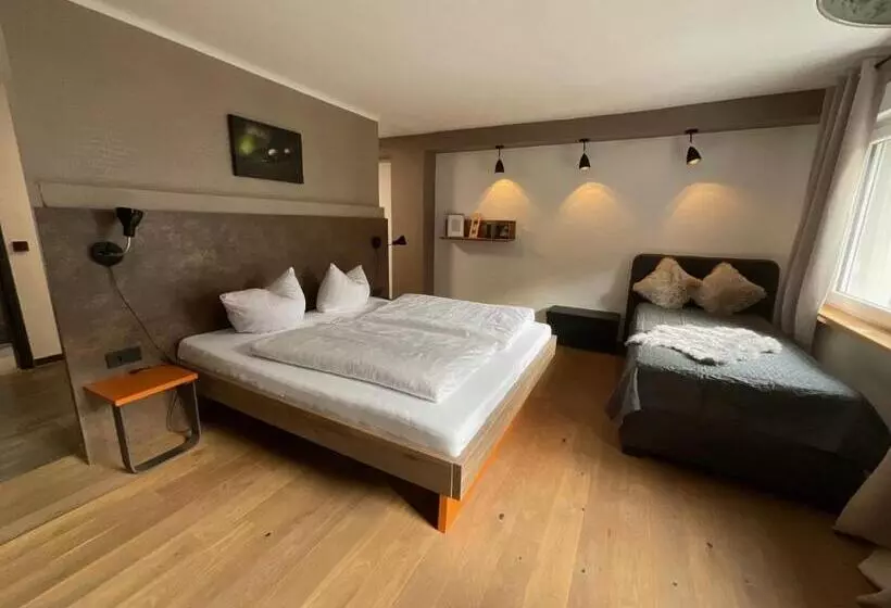 Hotelli Saarschleifenlodge