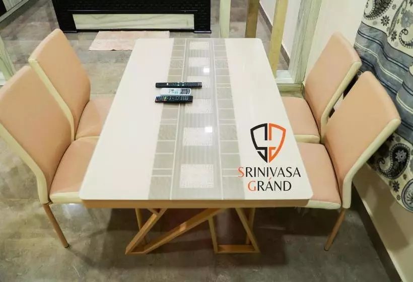 Hotelli Srinivasa Grand