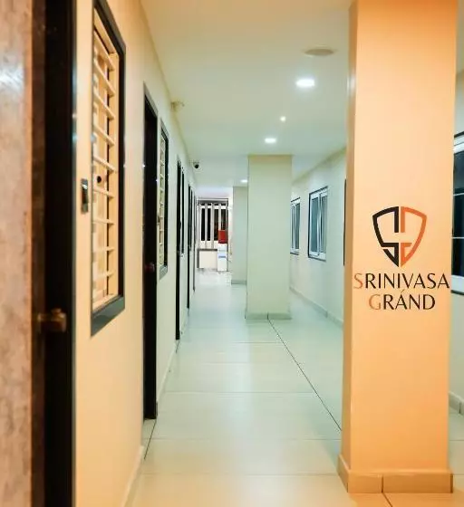 Hotelli Srinivasa Grand