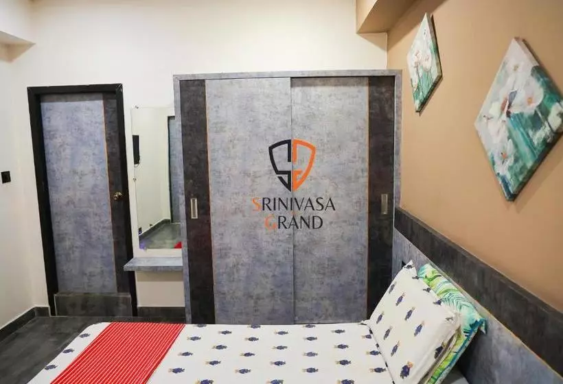 Hotelli Srinivasa Grand