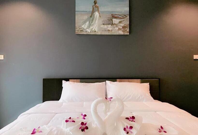 Отель Supachai Inn