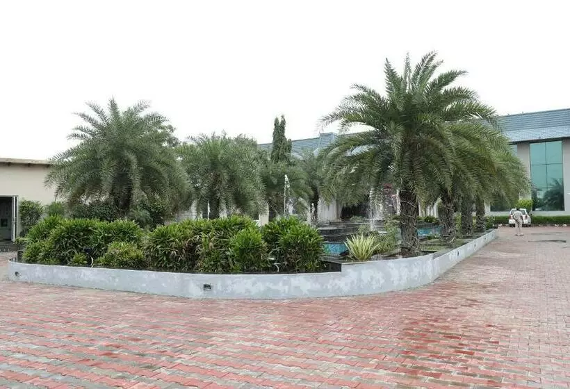 Hotelli Tivoli Royal Palace