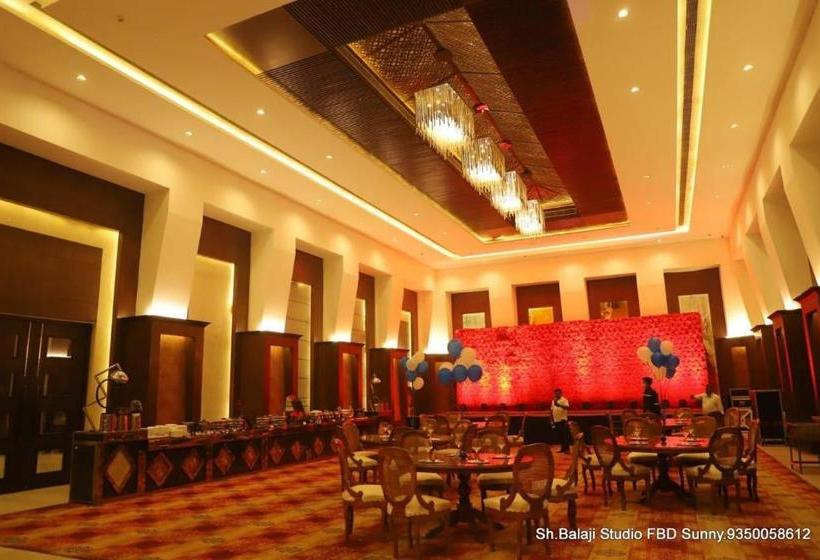 Hotel Tivoli Royal Palace