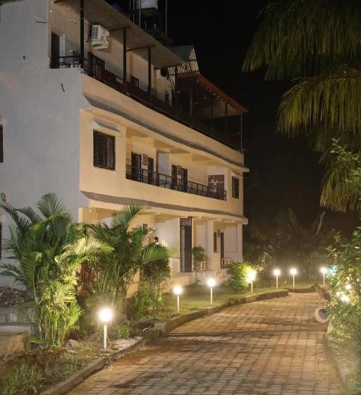 Hotel Wanderlust Resort