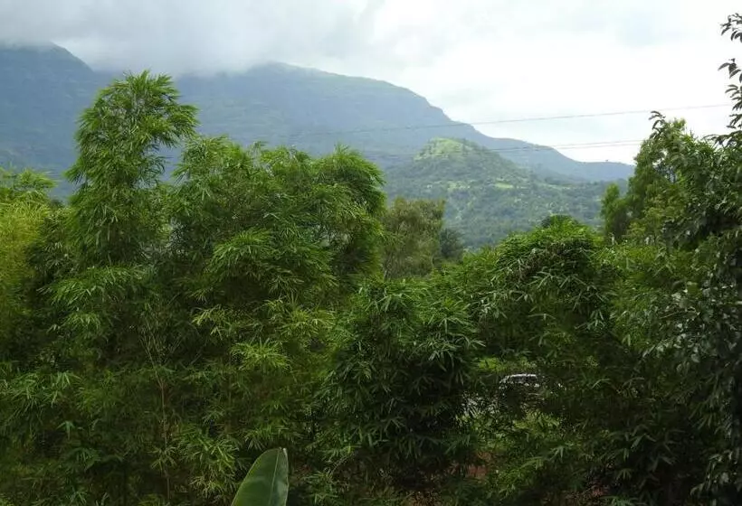 Hotelli Wanderlust Resort