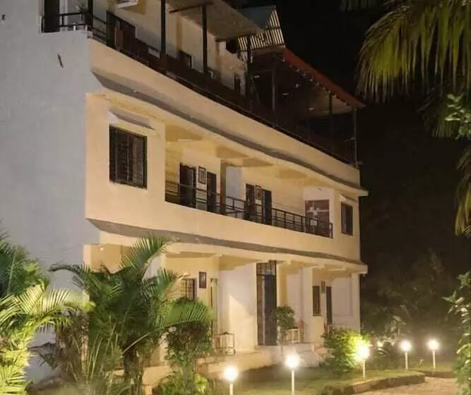 Hotelli Wanderlust Resort