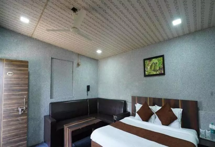 Hotelli Wanderlust Resort