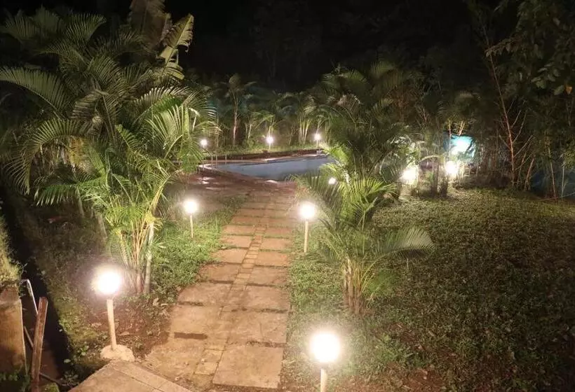 Hotelli Wanderlust Resort