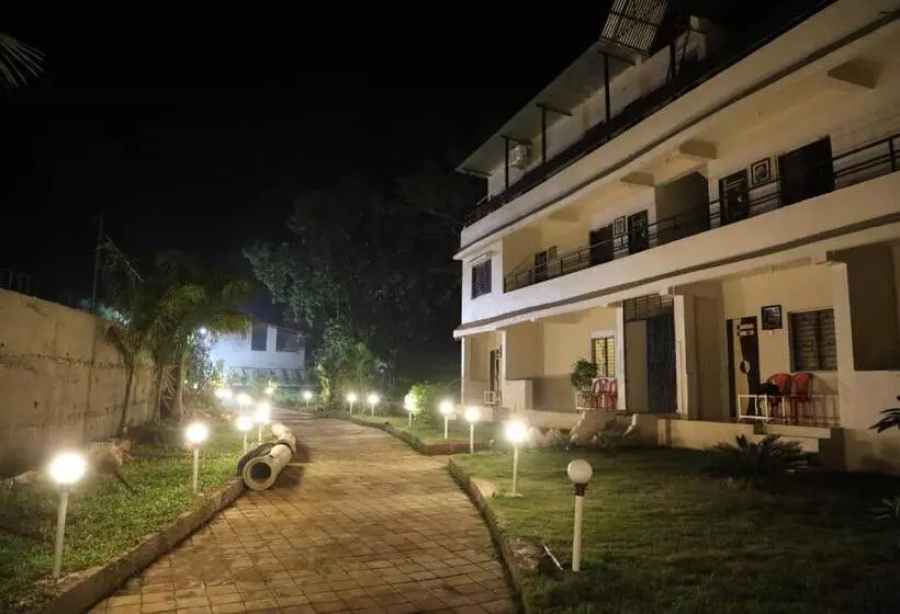 Hotelli Wanderlust Resort