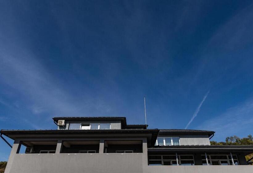 膳宿费 Volo Guest House