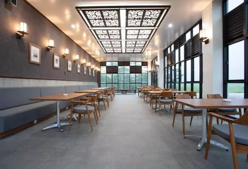 Braling Grand Hotel Purbalingga, Azana Hotels Collection