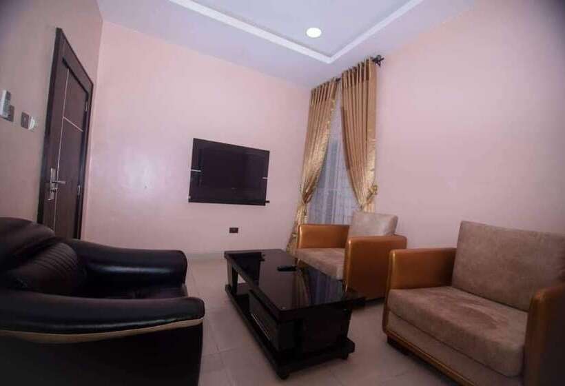 Fobbs Apartments And Suites