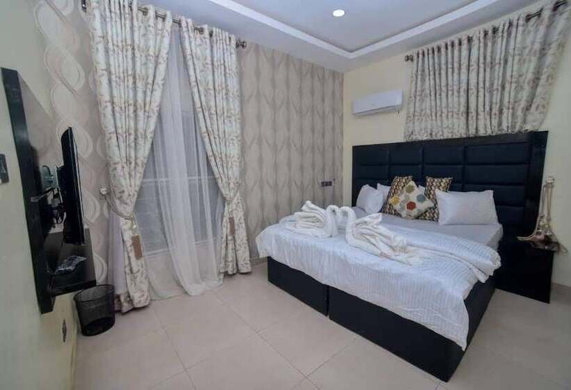 Fobbs Apartments And Suites