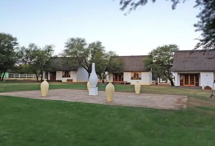 Hotelli Buisfontein Safari Lodge