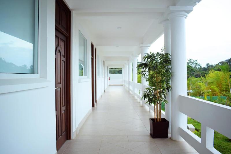 هتل Gran Costa Azul