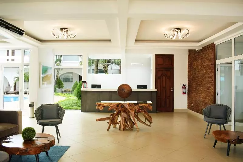 هتل Gran Costa Azul