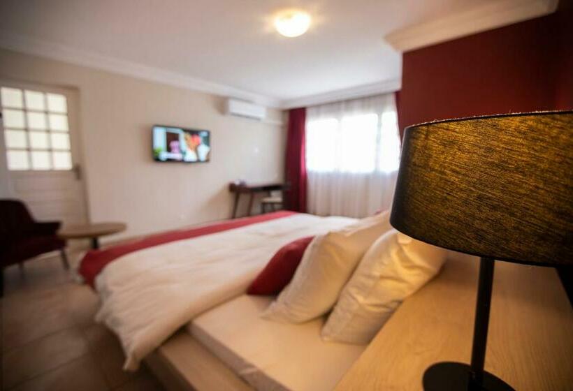 هتل La Baie Des Orchidées