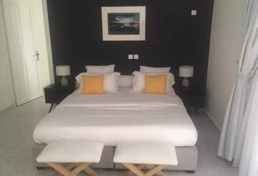 هتل La Baie Des Orchidées
