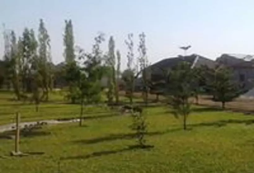 هتل Moyo Lodge