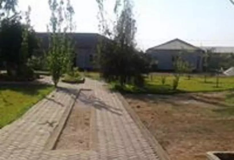 هتل Moyo Lodge