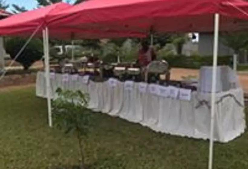 هتل Moyo Lodge