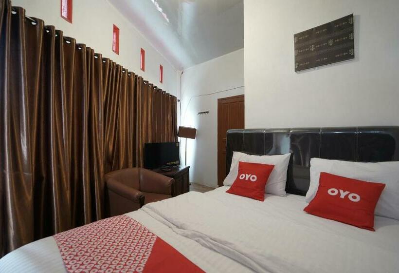 בית מלון כפרי Oyo 90645 Karisma Residence